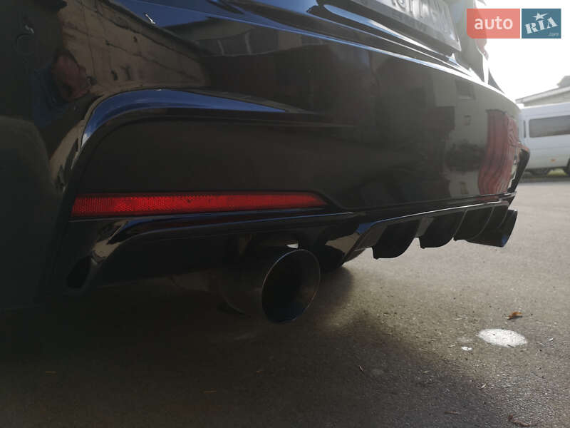 Седан BMW 3 Series 2013 в Калуші