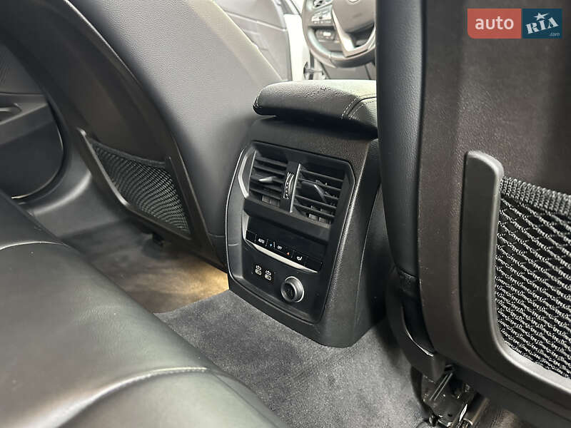 Седан BMW 3 Series 2019 в Івано-Франківську фото 23 Седан BMW 3 Series 2019 в Івано-Франківську