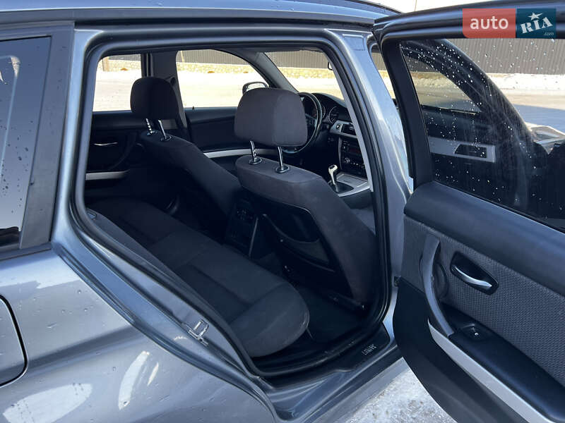 Универсал BMW 3 Series 2010 в Волочиске