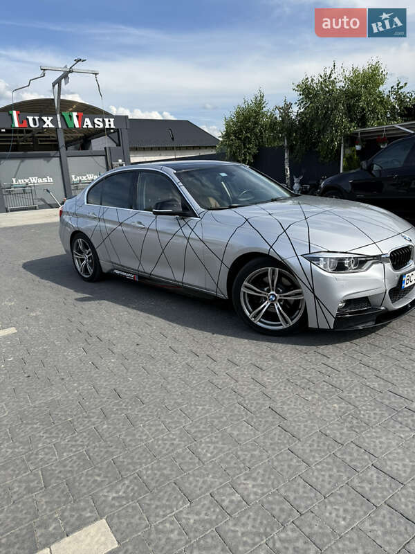 Седан BMW 3 Series 2014 в Ужгороді