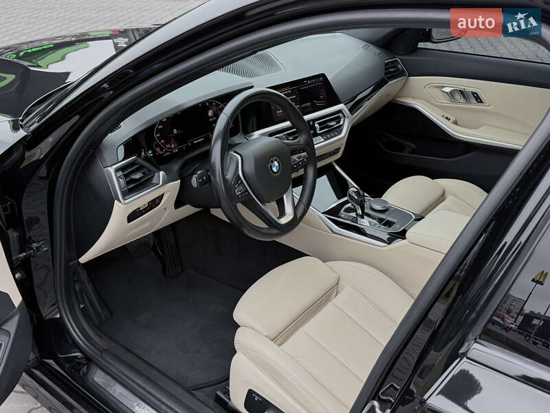 Седан BMW 3 Series 2019 в Ковеле