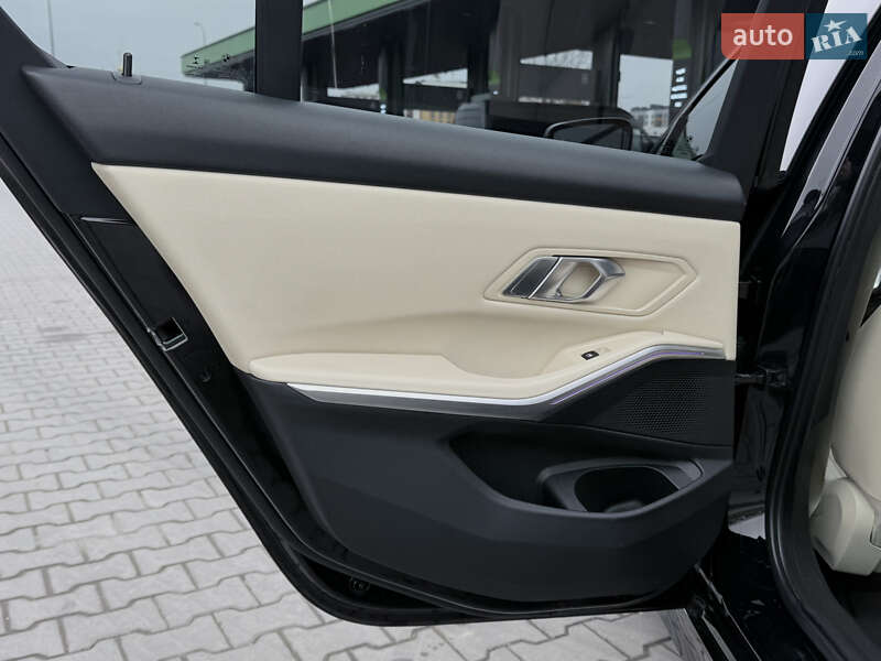 Седан BMW 3 Series 2019 в Ковеле