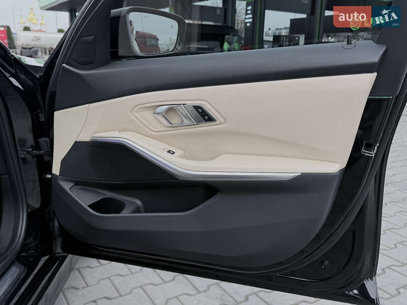 Седан BMW 3 Series 2019 в Ковеле