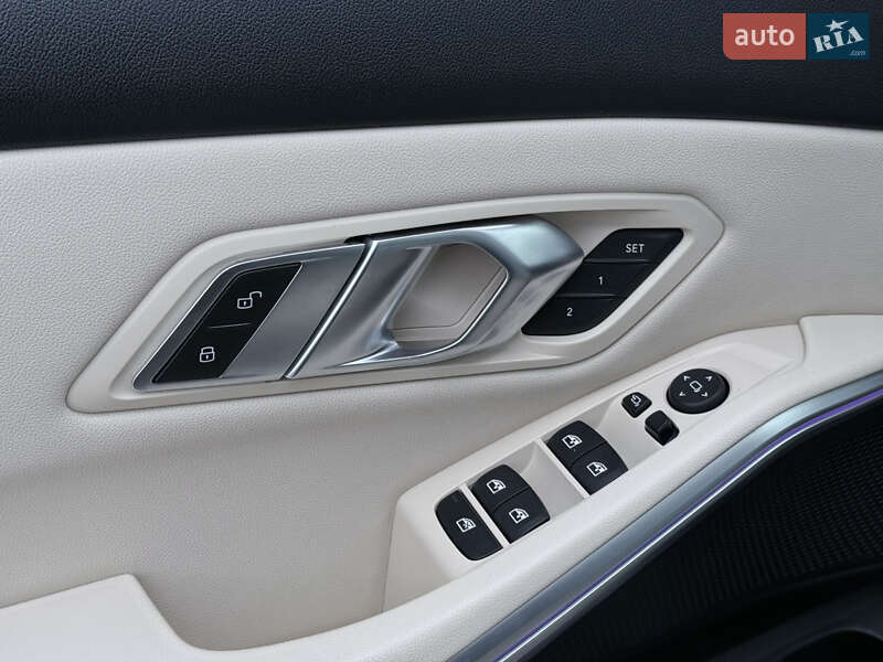 Седан BMW 3 Series 2019 в Ковеле