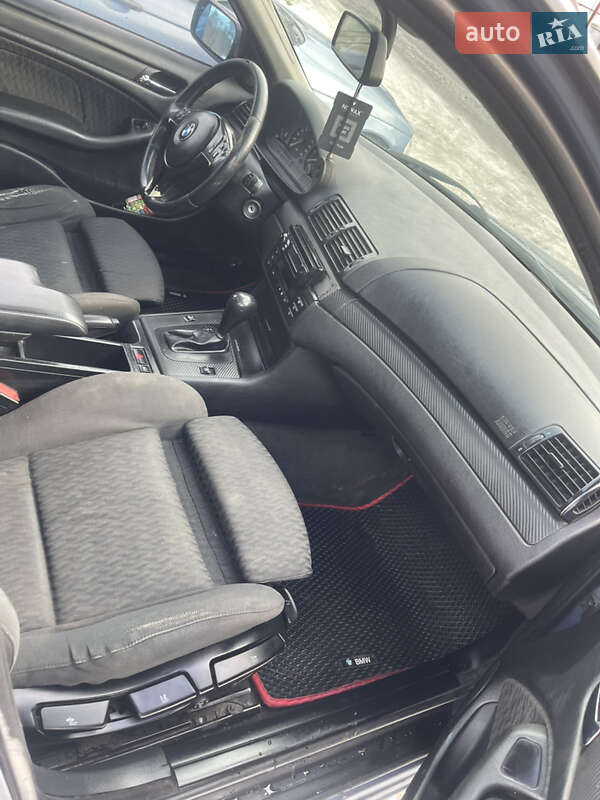 Універсал BMW 3 Series 2000 в Чернівцях