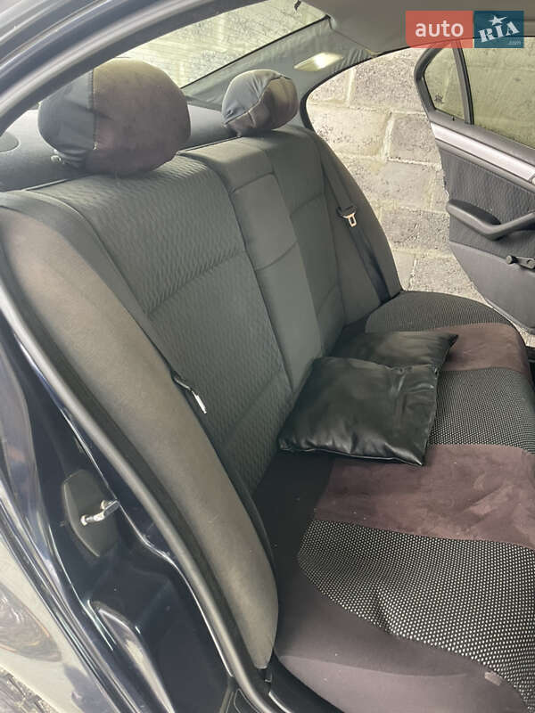 Седан BMW 3 Series 2001 в Болехове