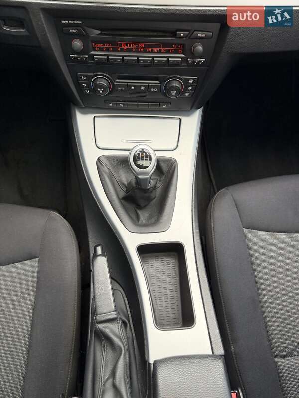 Седан BMW 3 Series 2006 в Белой Церкви