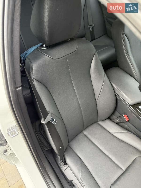 Седан BMW 3 Series 2018 в Одессе фото 84 Седан BMW 3 Series 2018 в Одессе