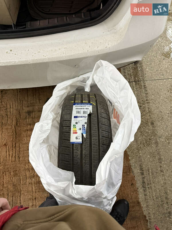 Седан BMW 3 Series 2018 в Одессе фото 110 Седан BMW 3 Series 2018 в Одессе