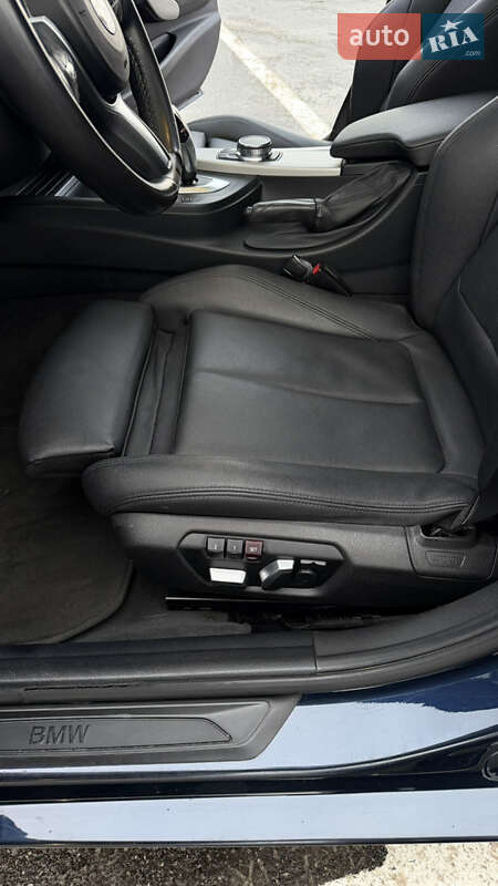 Седан BMW 3 Series 2017 в Києві