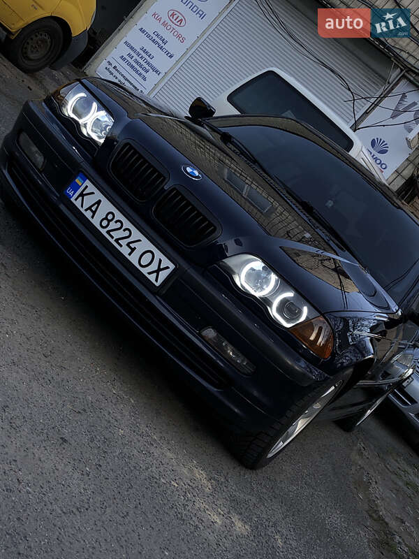 Седан BMW 3 Series 1998 в Киеве