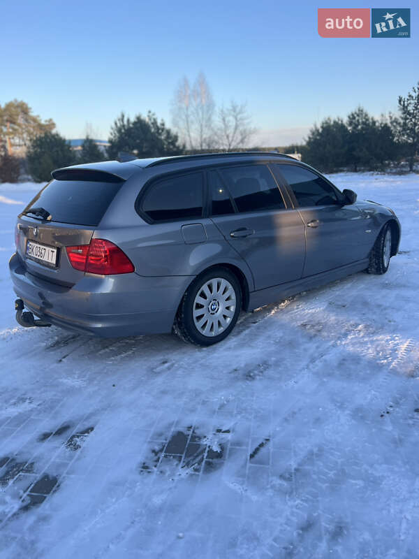 Універсал BMW 3 Series 2010 в Костопілі