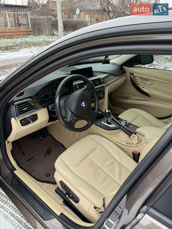 Седан BMW 3 Series 2013 в Кривому Розі