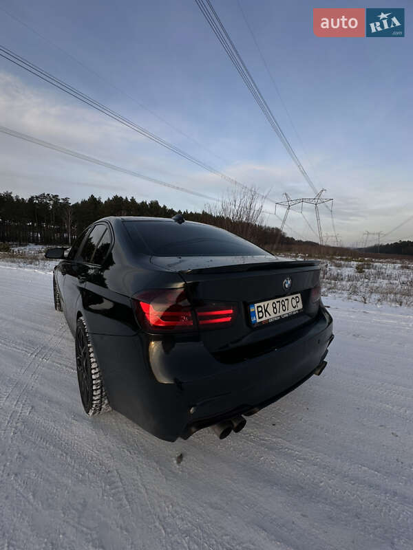 Седан BMW 3 Series 2014 в Рівному