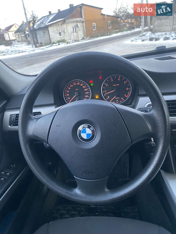Універсал BMW 3 Series 2006 в Дубні фото 36 Універсал BMW 3 Series 2006 в Дубні