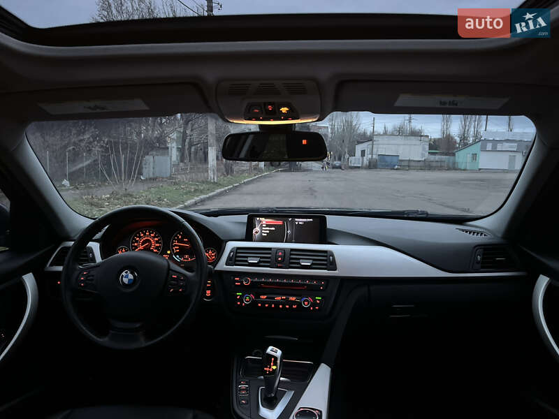 Седан BMW 3 Series 2013 в Николаеве