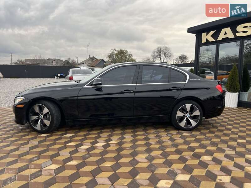 Седан BMW 3 Series 2013 в Знам'янці
