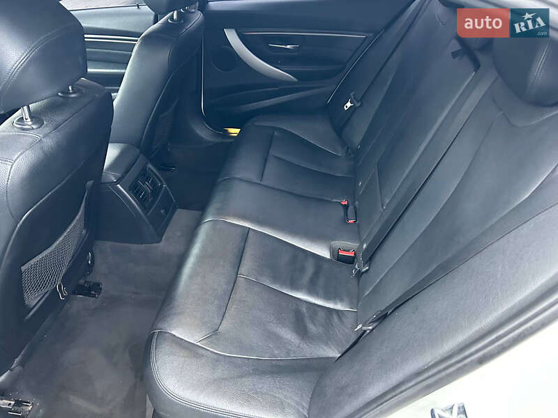 Седан BMW 3 Series 2012 в Виннице