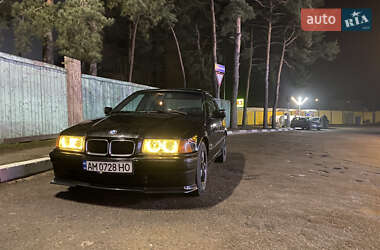 Седан BMW 3 Series 1992 в Житомире