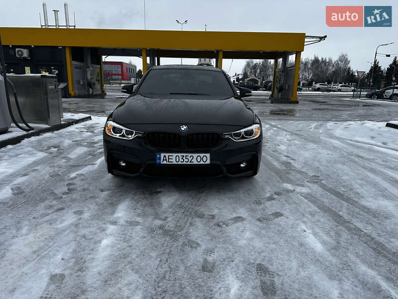 Седан BMW 3 Series 2015 в Днепре фото Седан BMW 3 Series 2015 в Днепре