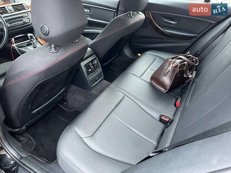 Седан BMW 3 Series 2012 в Запорожье