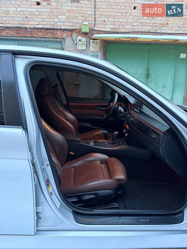 Седан BMW 3 Series 2005 в Киеве