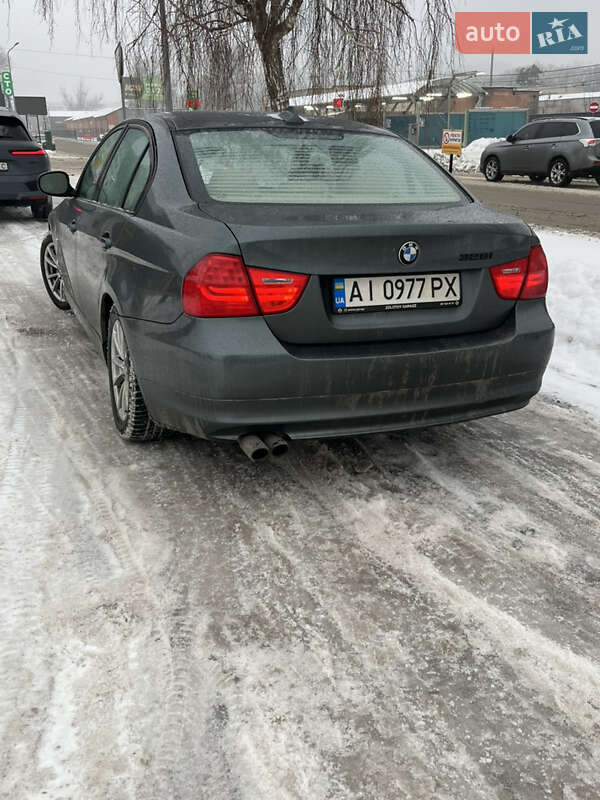 Седан BMW 3 Series 2009 в Киеве