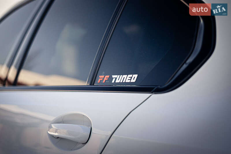 Седан BMW 3 Series 2020 в Чернівцях