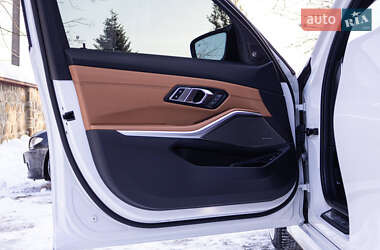 Седан BMW 3 Series 2020 в Чернівцях