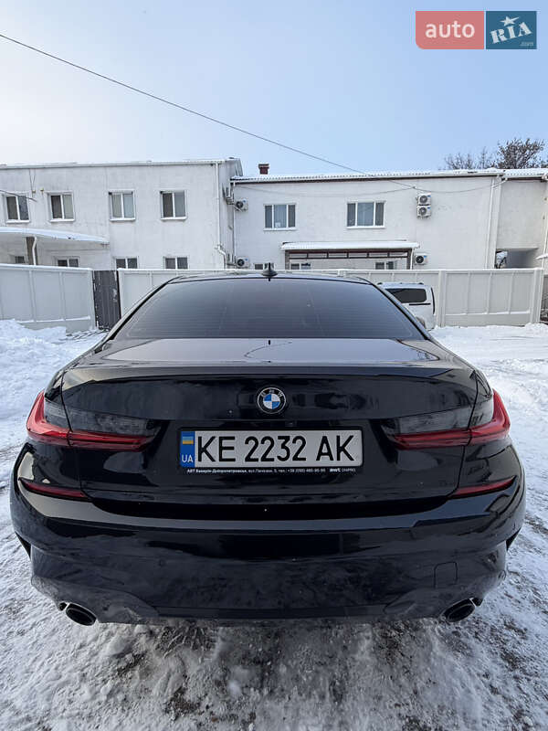 Седан BMW 3 Series 2022 в Днепре