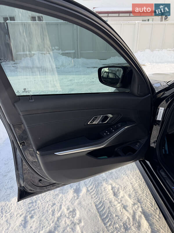 Седан BMW 3 Series 2022 в Днепре