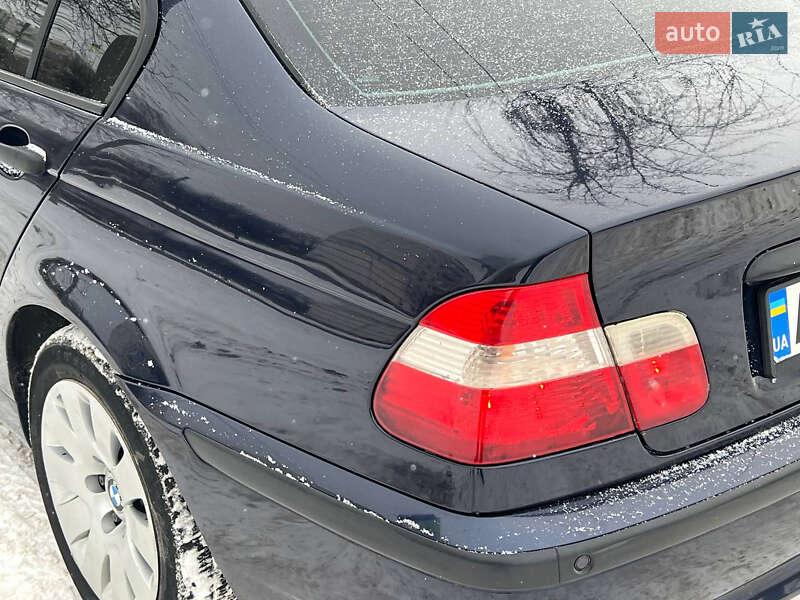 Седан BMW 3 Series 2003 в Черновцах