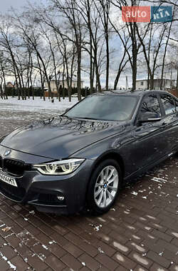 Седан BMW 3 Series 2017 в Львове