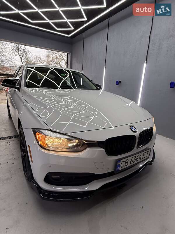 Седан BMW 3 Series 2017 в Киеве