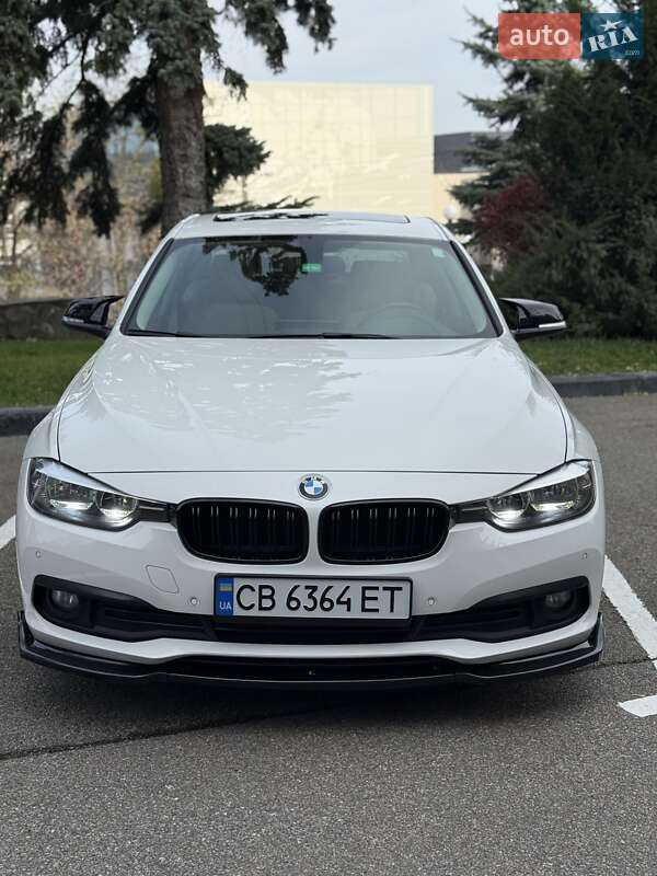 Седан BMW 3 Series 2017 в Киеве