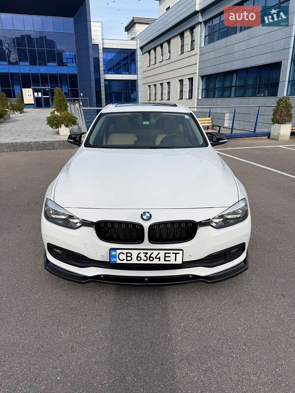 Седан BMW 3 Series 2017 в Киеве