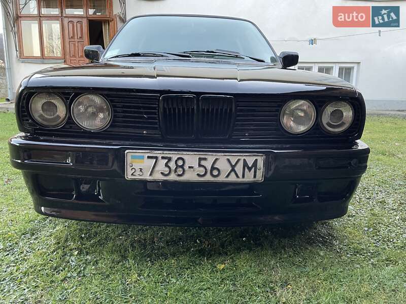 Седан BMW 3 Series 1988 в Болехові