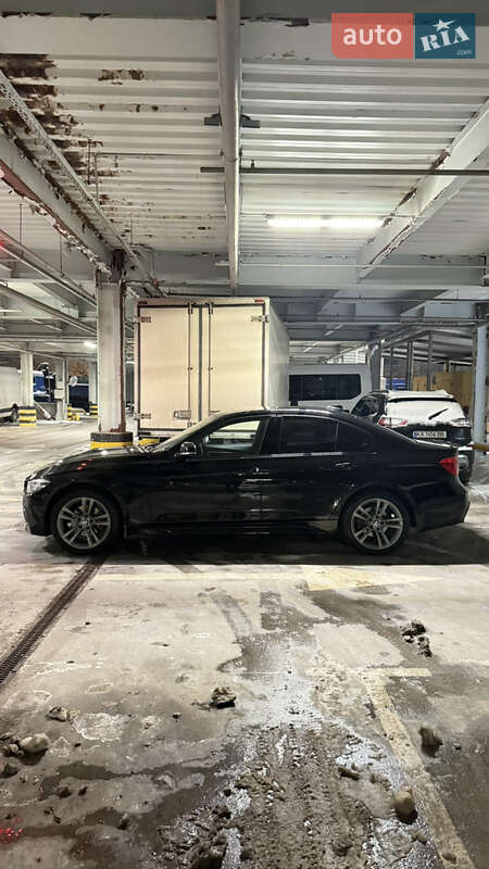 Седан BMW 3 Series 2016 в Киеве