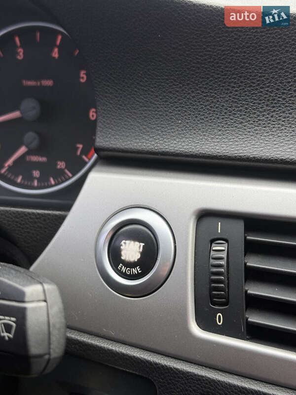 Седан BMW 3 Series 2007 в Сумах