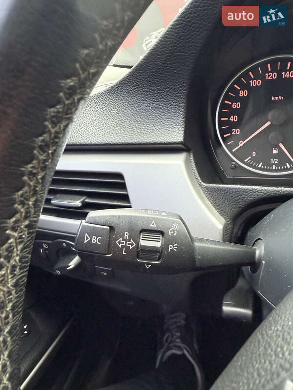 Седан BMW 3 Series 2007 в Сумах