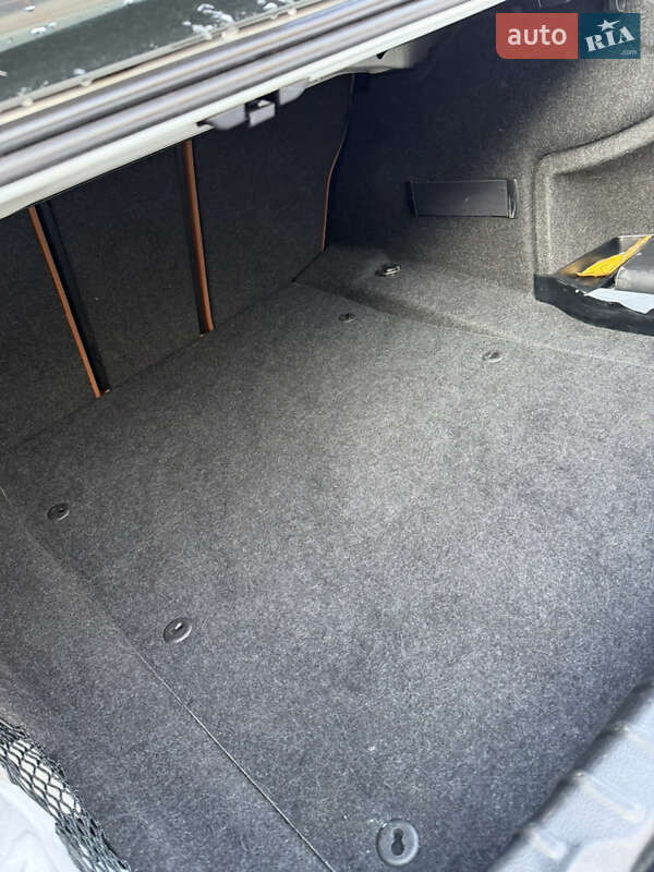 Седан BMW 3 Series 2014 в Сумах