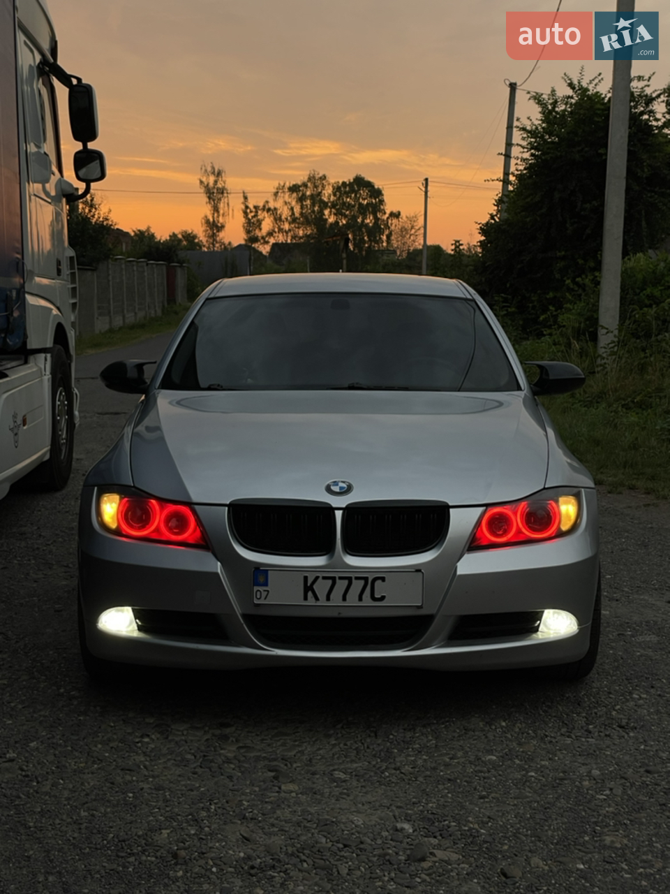 BMW E91 (2006) 2.0 дизель на N47 моторі коробка автомат продаю власне авто ходова мотор коробка робить добре. Без зауважень.
Була заміна мастил (в моторі, коробці), була зроблена ходова частина, реставровані форсунки, зроблене світло лед лінзи (дальній ближній). Перекупів прошу неторбувати, реальному покупцю, хороший торг.