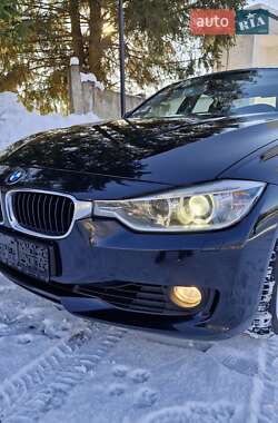 Седан BMW 3 Series 2012 в Сваляве