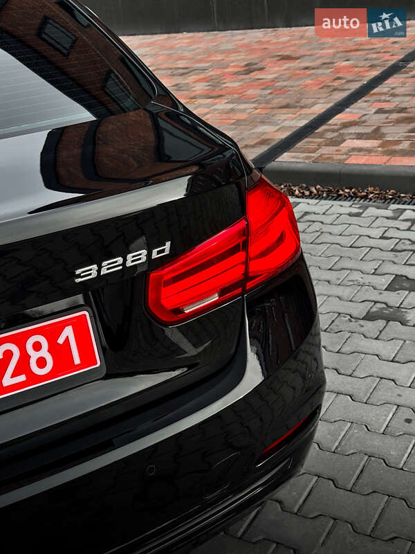 Седан BMW 3 Series 2016 в Виннице