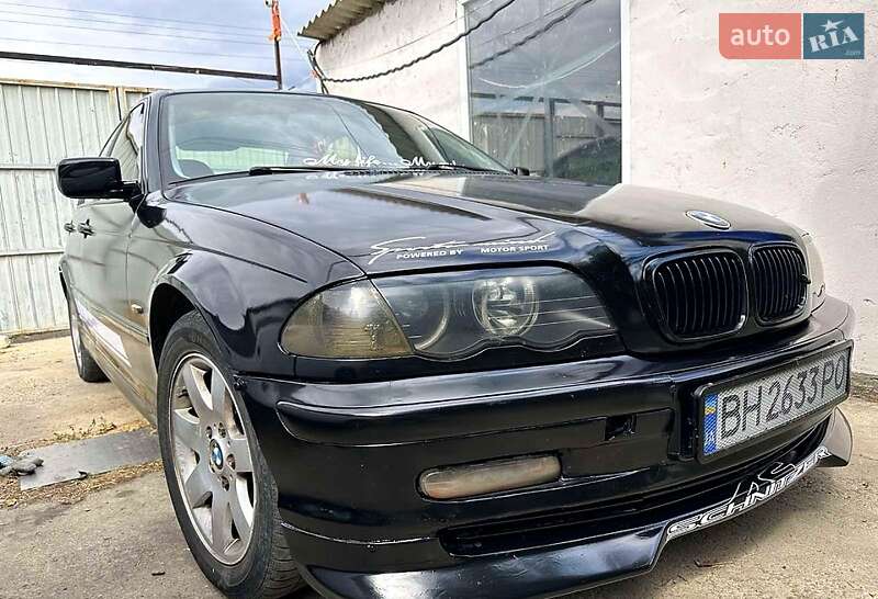Седан BMW 3 Series 1999 в Черноморске