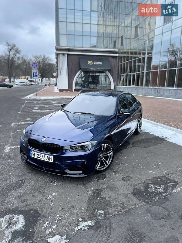 Седан BMW 3 Series 2015 в Одессе