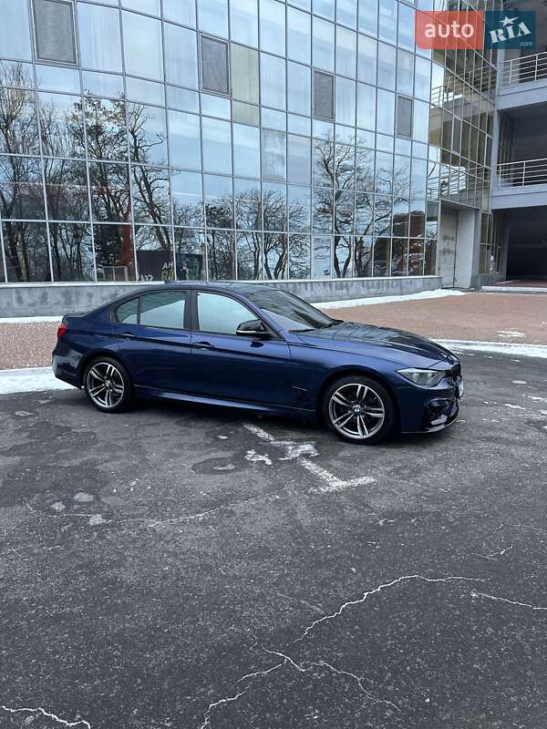 Седан BMW 3 Series 2015 в Одессе