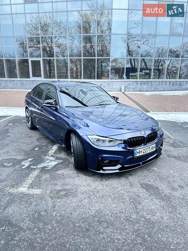 Седан BMW 3 Series 2015 в Одессе