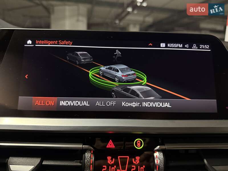 Седан BMW 3 Series 2019 в Киеве