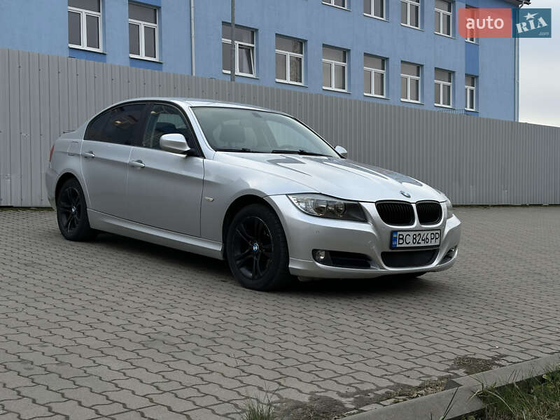 Седан BMW 3 Series 2009 в Яворове